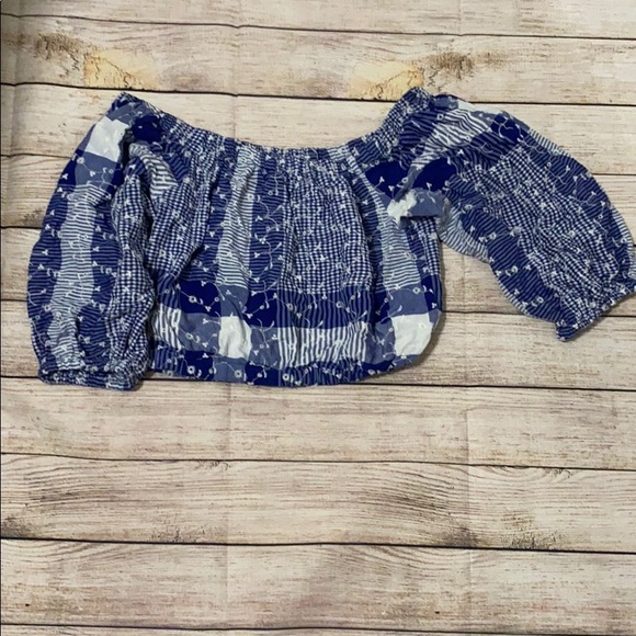 Off shoulder top - Picture 2 of 3